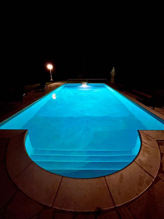 La Villa Perroquet Poncins Экстерьер фото