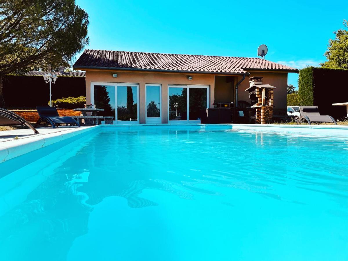 La Villa Perroquet Poncins Экстерьер фото