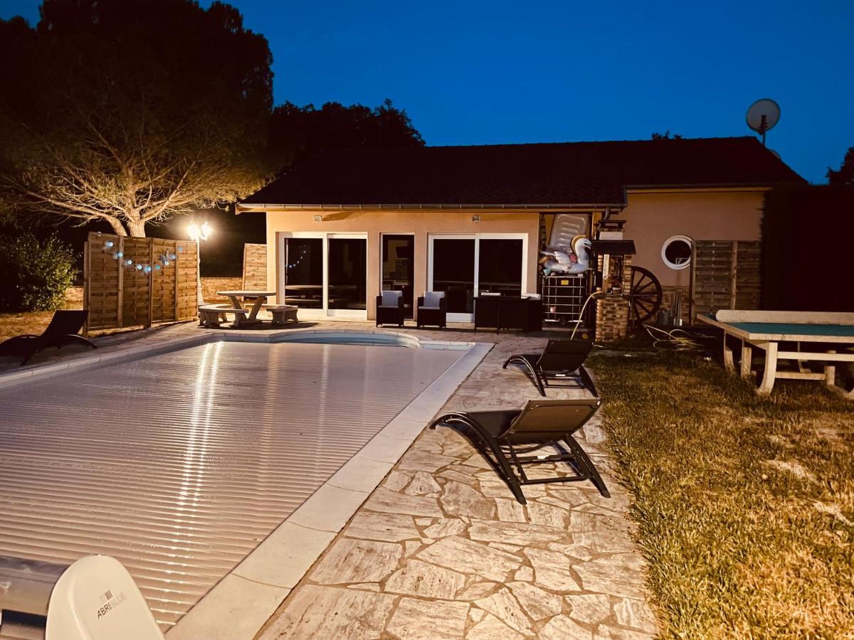La Villa Perroquet Poncins Экстерьер фото